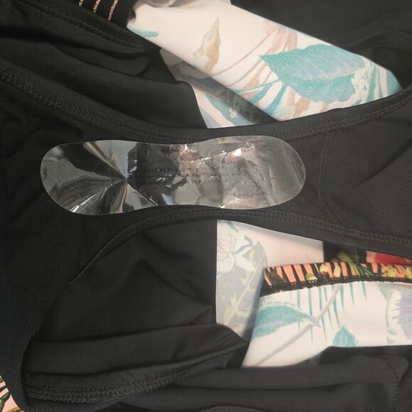 Cacique Swim Black Pink Floral Hawiaan Summer Swim Skort 24 NWT - Picture 6 of 8